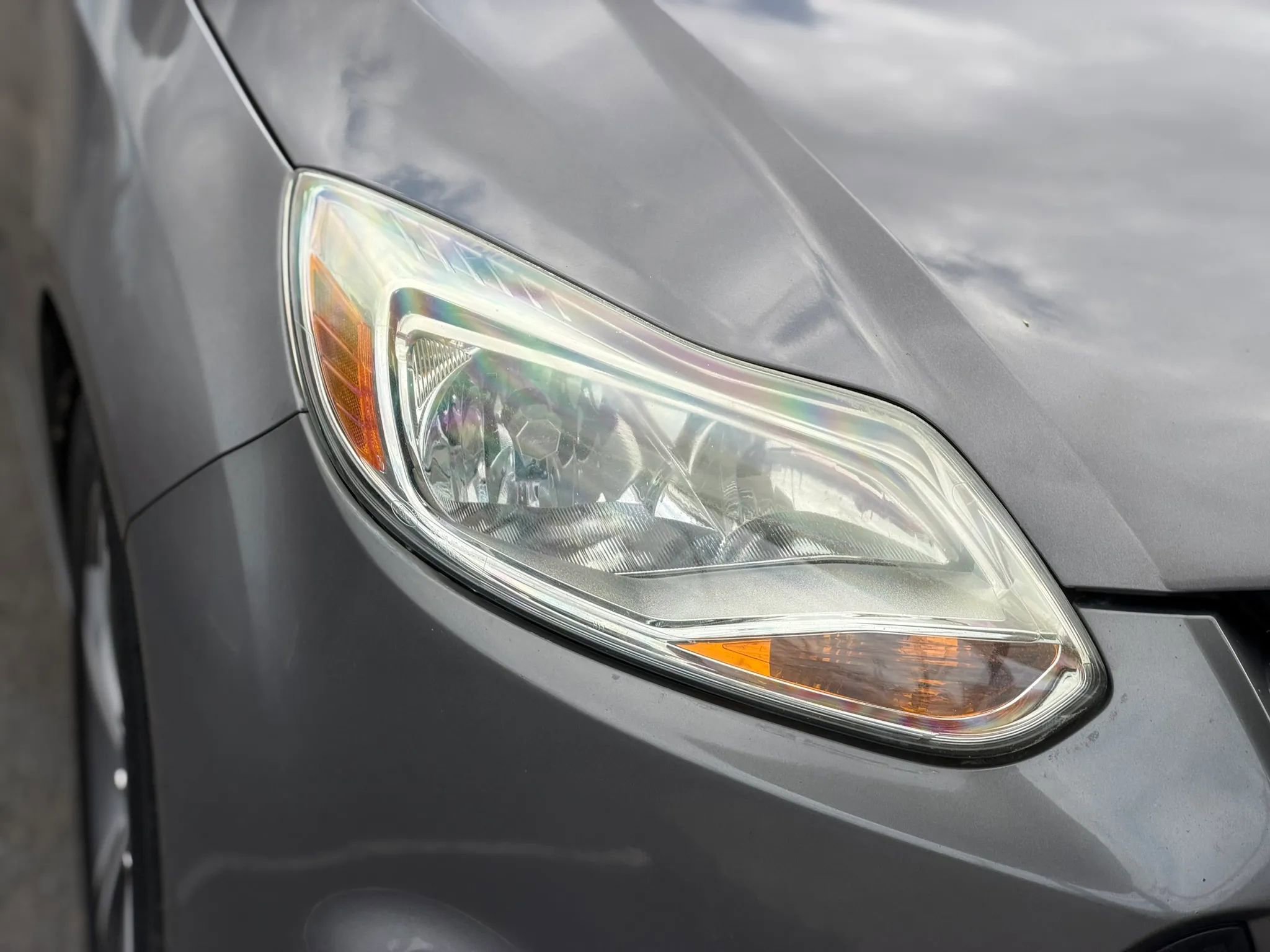 Used 2014 Ford Focus SE w/ SE Sport Package image 10