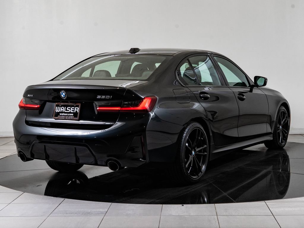 Used 2023 BMW 330i xDrive Sedan w/ M Sport Package image 10