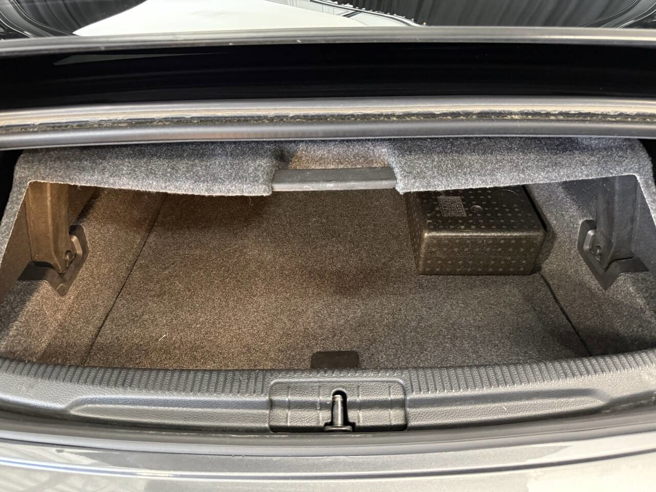 Used 2012 Volkswagen Eos Lux image 25