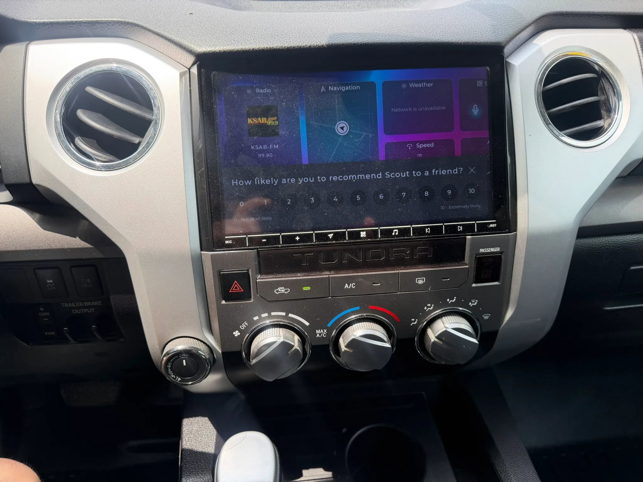 Used 2016 Toyota Tundra SR5 w/ SR5 Upgrade Package AWD/4WD image 17