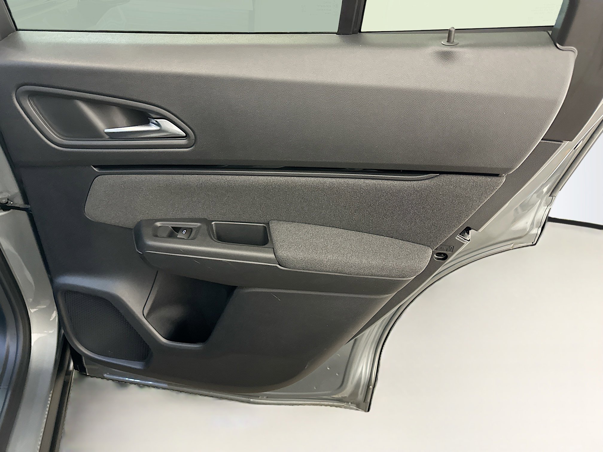 Used 2025 Honda Prologue EX image 31