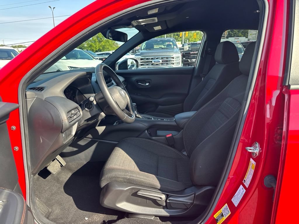 Used 2024 Honda HR-V Sport image 12