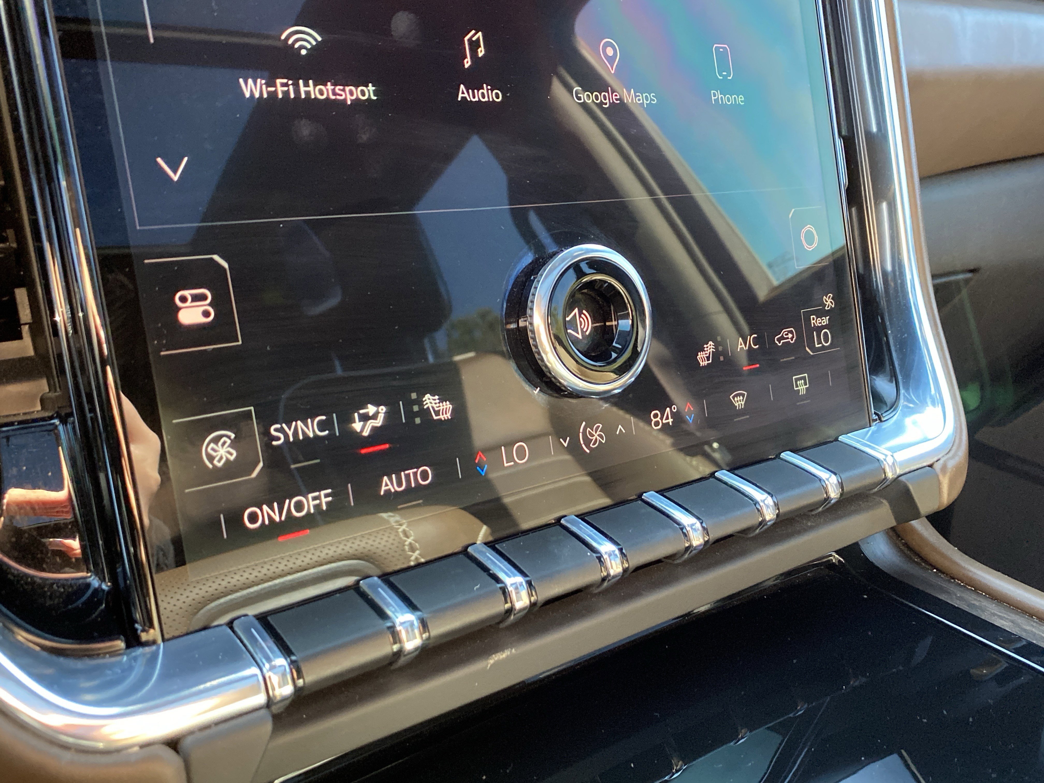 Used 2025 GMC Yukon Denali Ultimate image 38