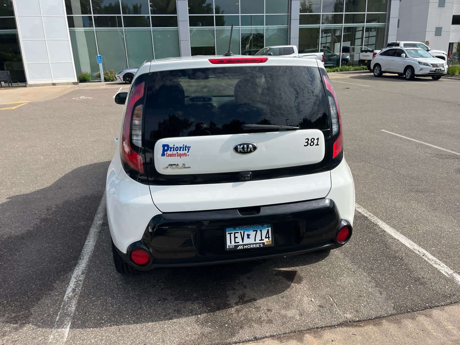 Used 2016 Kia Soul + FWD image 9