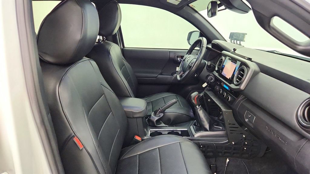 Used 2018 Toyota Tacoma TRD Pro AWD/4WD image 30