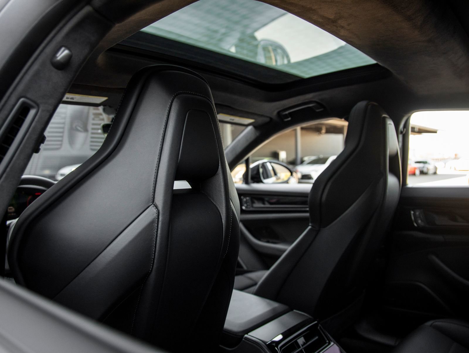 Used 2025 Porsche Panamera Turbo image 25