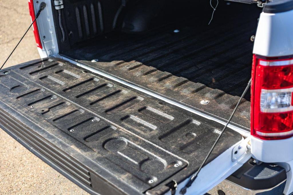 Used 2018 Ford F150 XLT w/ Equipment Group 301A Mid AWD/4WD image 9