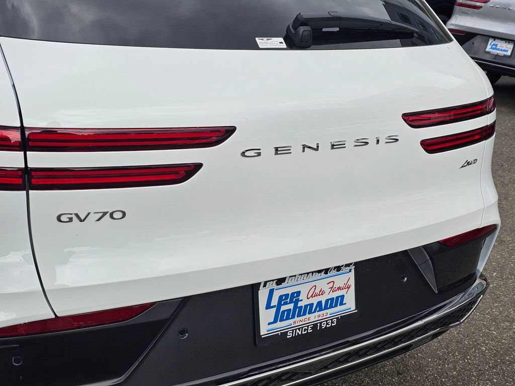 New 2026 Genesis GV70 2.5T Advanced AWD/4WD image 24