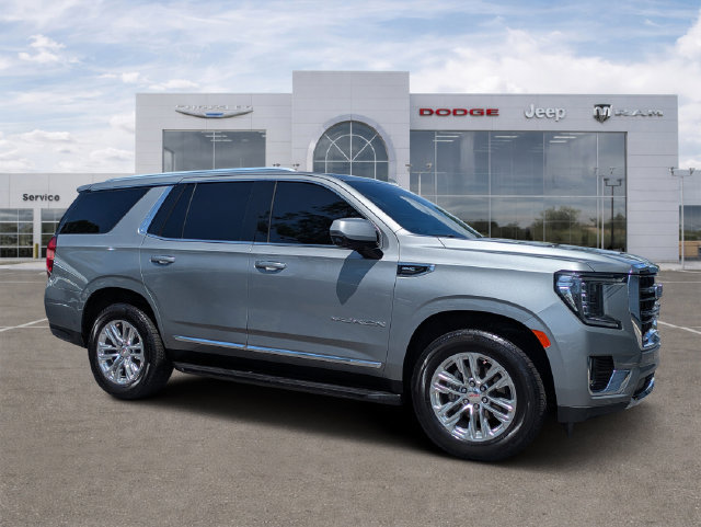 Used 2023 GMC Yukon SLT w/ SLT Premium Package