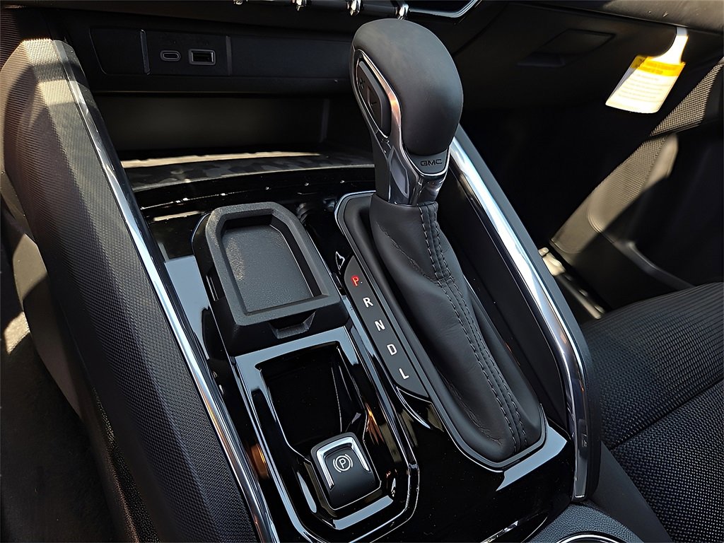 New 2026 GMC Canyon Elevation w/ Convenience Package image 14