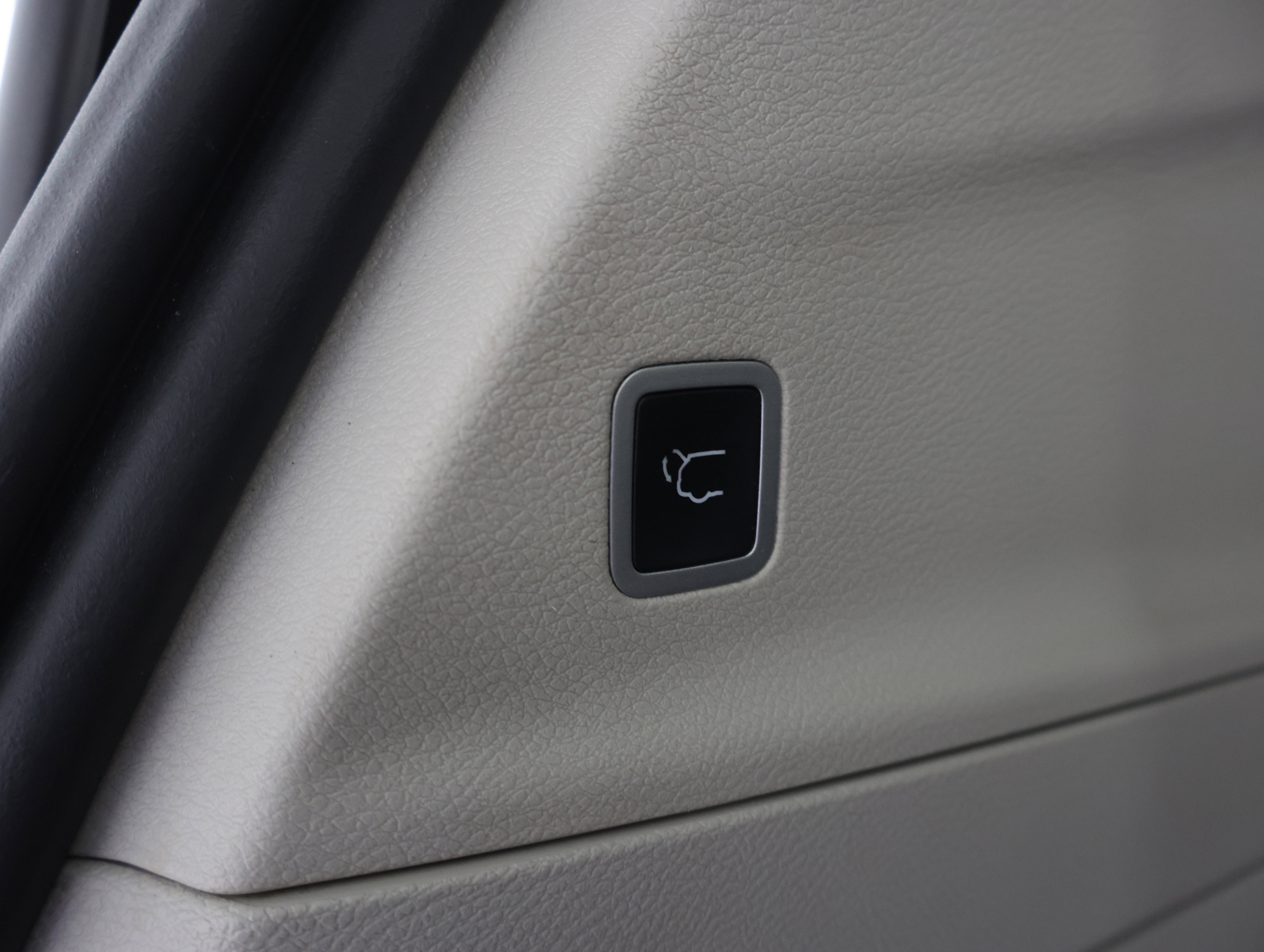 Used 2023 Chrysler Pacifica Touring-L AWD/4WD image 32