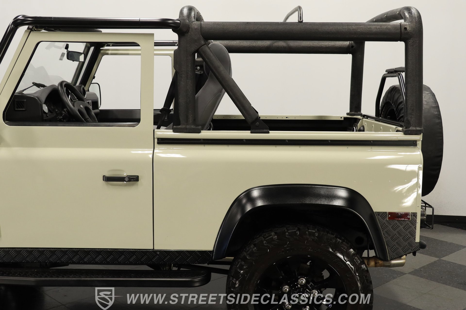 Used 1994 Land Rover Defender 90 AWD/4WD image 24