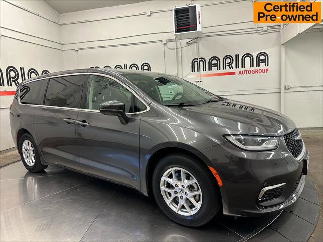 Certified 2023 Chrysler Pacifica Touring-L