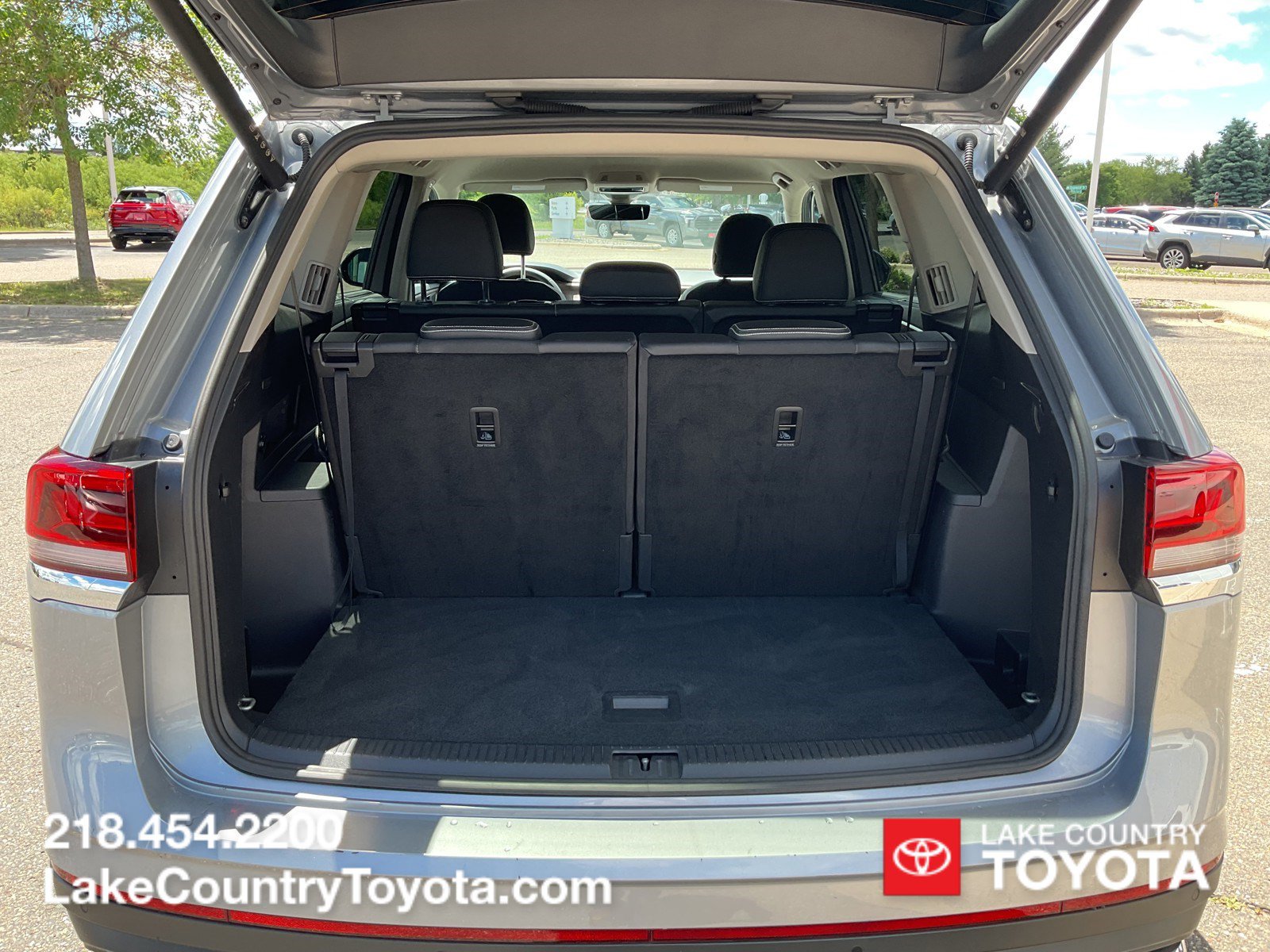 Used 2026 Volkswagen Atlas SE AWD/4WD image 11