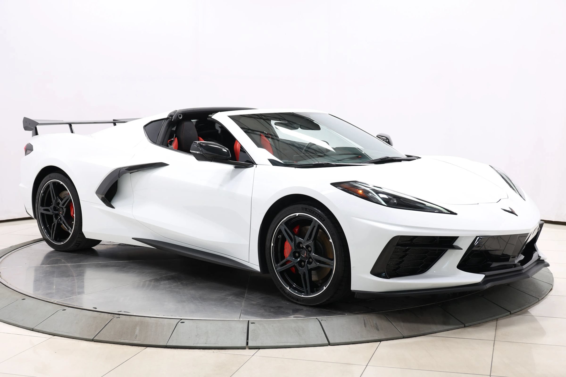 Used 2020 Chevrolet Corvette Stingray Preferred Cpe w/ 2LT Preferred Equipment Group RWD image 96