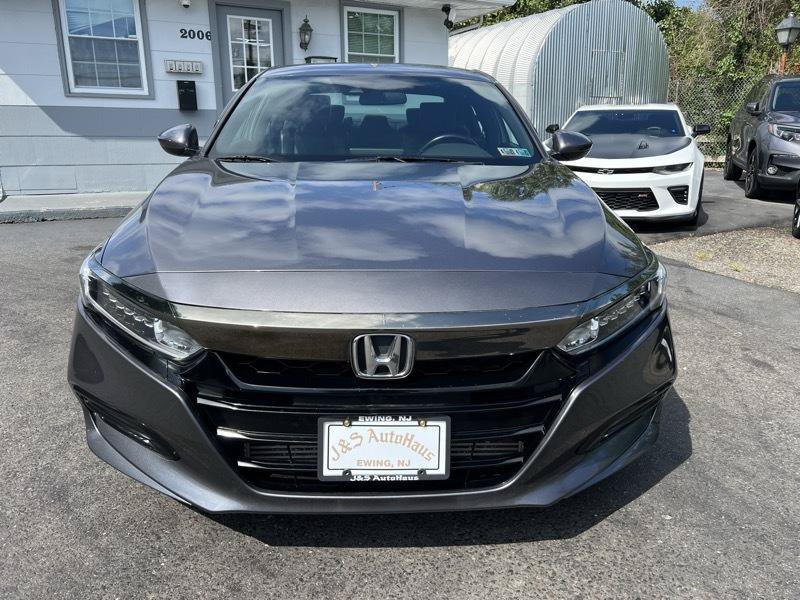 Used 2019 Honda Accord Sport image 2