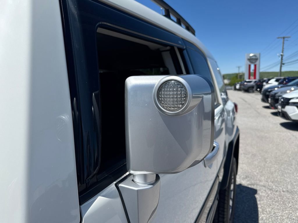 Used 2014 Toyota FJ Cruiser 4WD w/ Convenience Package image 36
