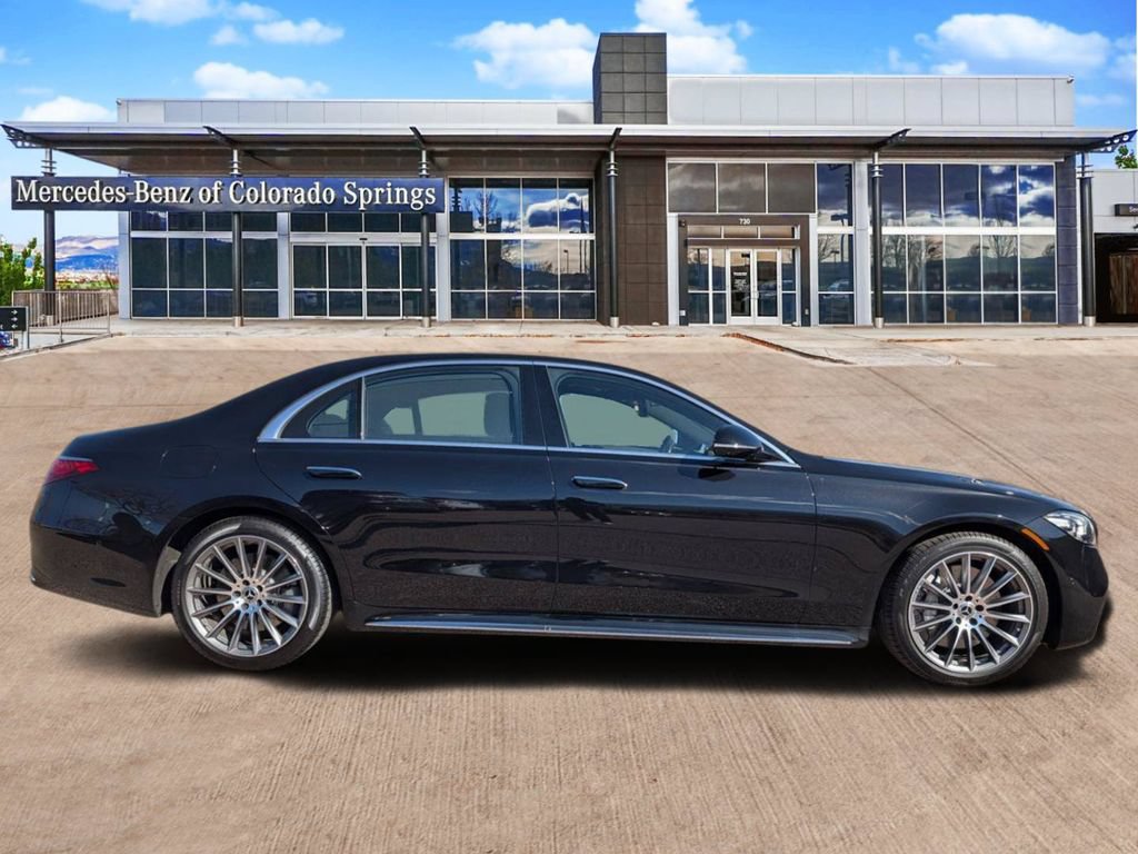 Used 2026 Mercedes-Benz S 580 4MATIC Sedan image 4