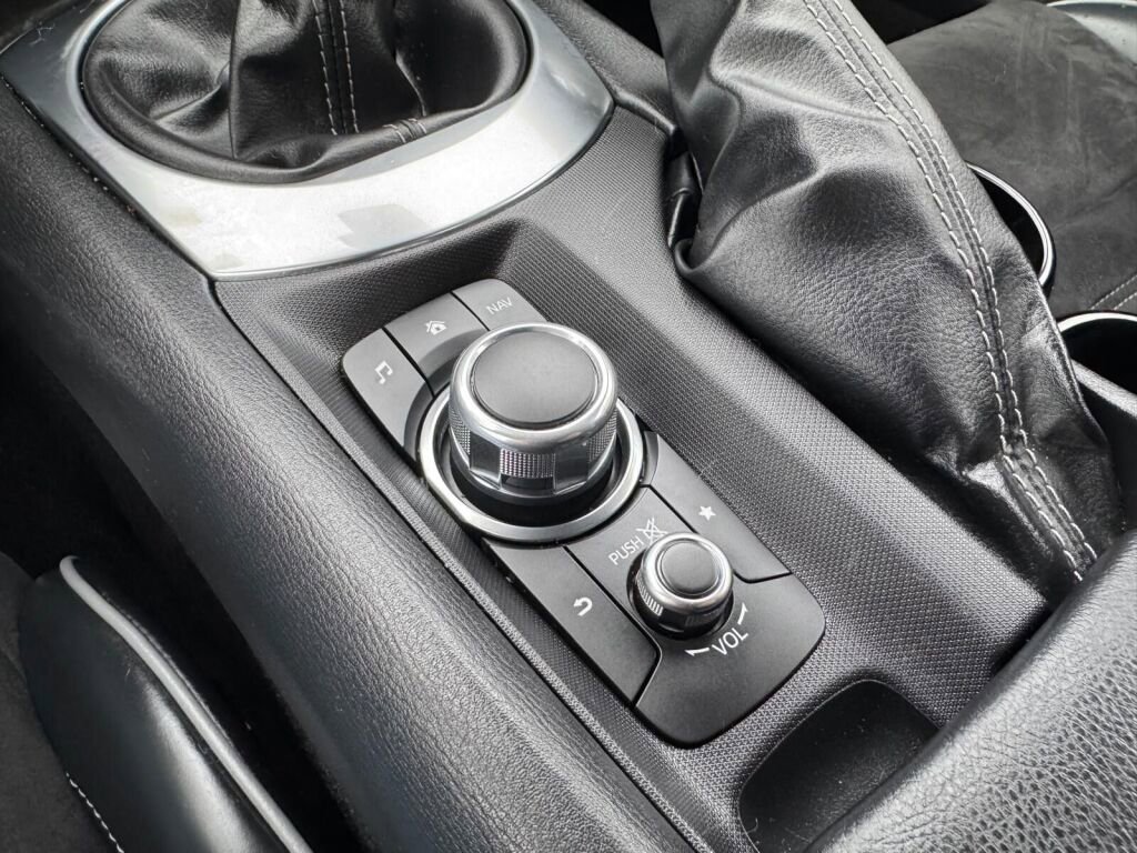 Used 2023 MAZDA MX-5 Miata Club image 13