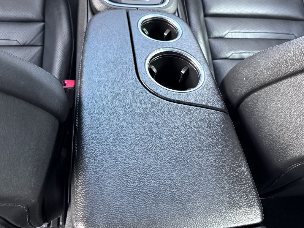 Used 2018 Porsche Panamera 4S AWD/4WD image 32