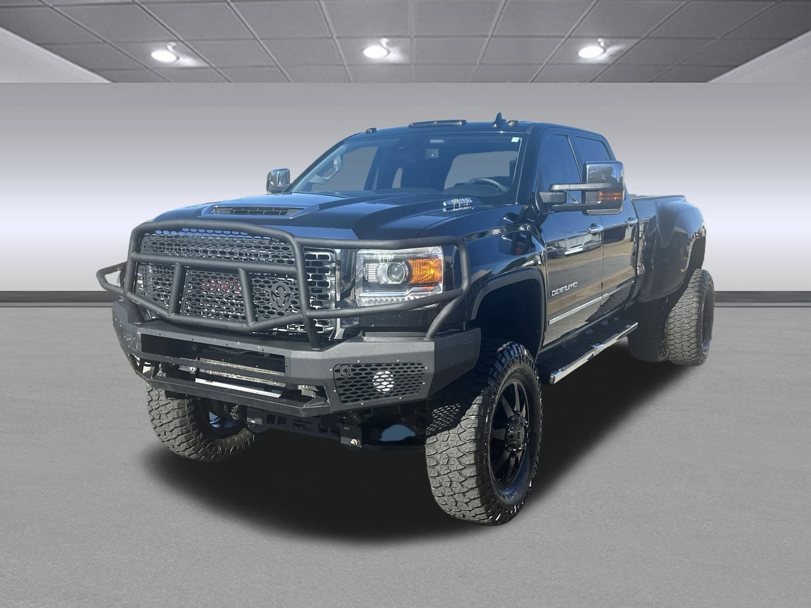Used 2017 GMC Sierra 3500 Denali w/ Duramax Plus Package image 7