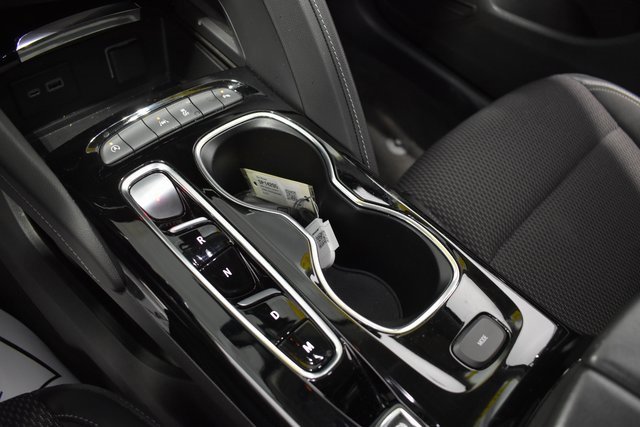 Used 2023 Buick Envision Preferred image 19