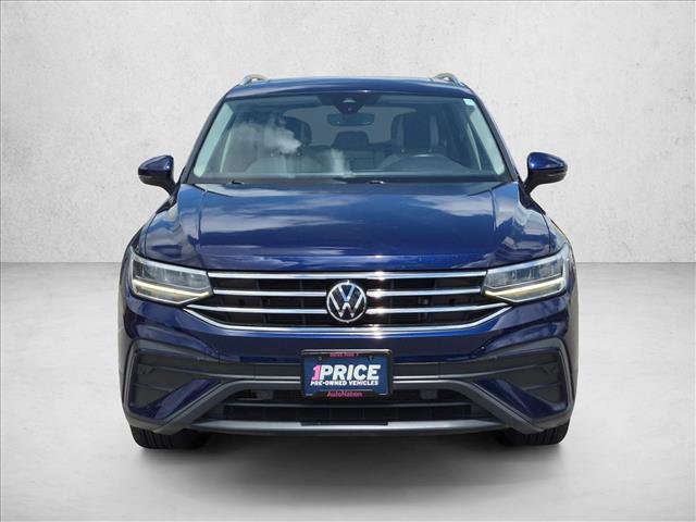 Used 2022 Volkswagen Tiguan SE FWD image 2