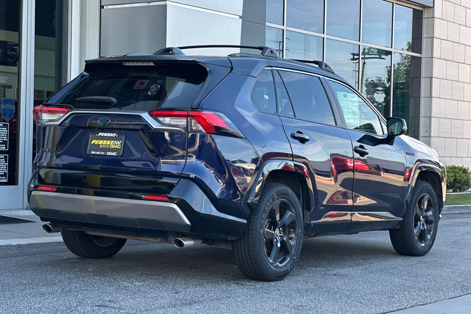 Used 2019 Toyota RAV4 XSE w/ XSE Weather Package image 4