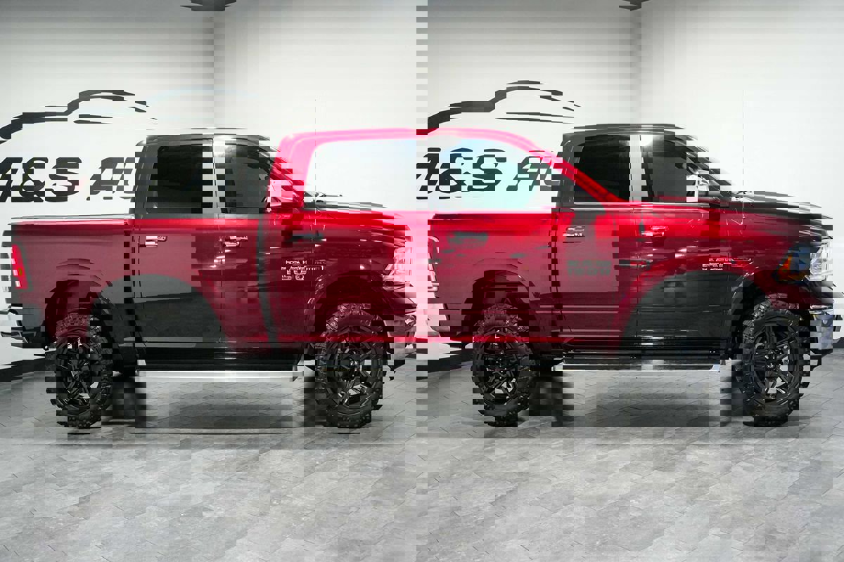 Used 2018 RAM 1500 Laramie image 6