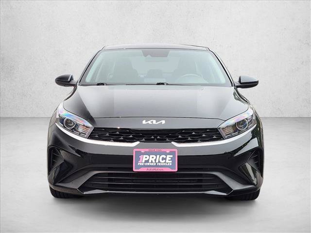 Used 2024 Kia Forte LXS FWD video 2