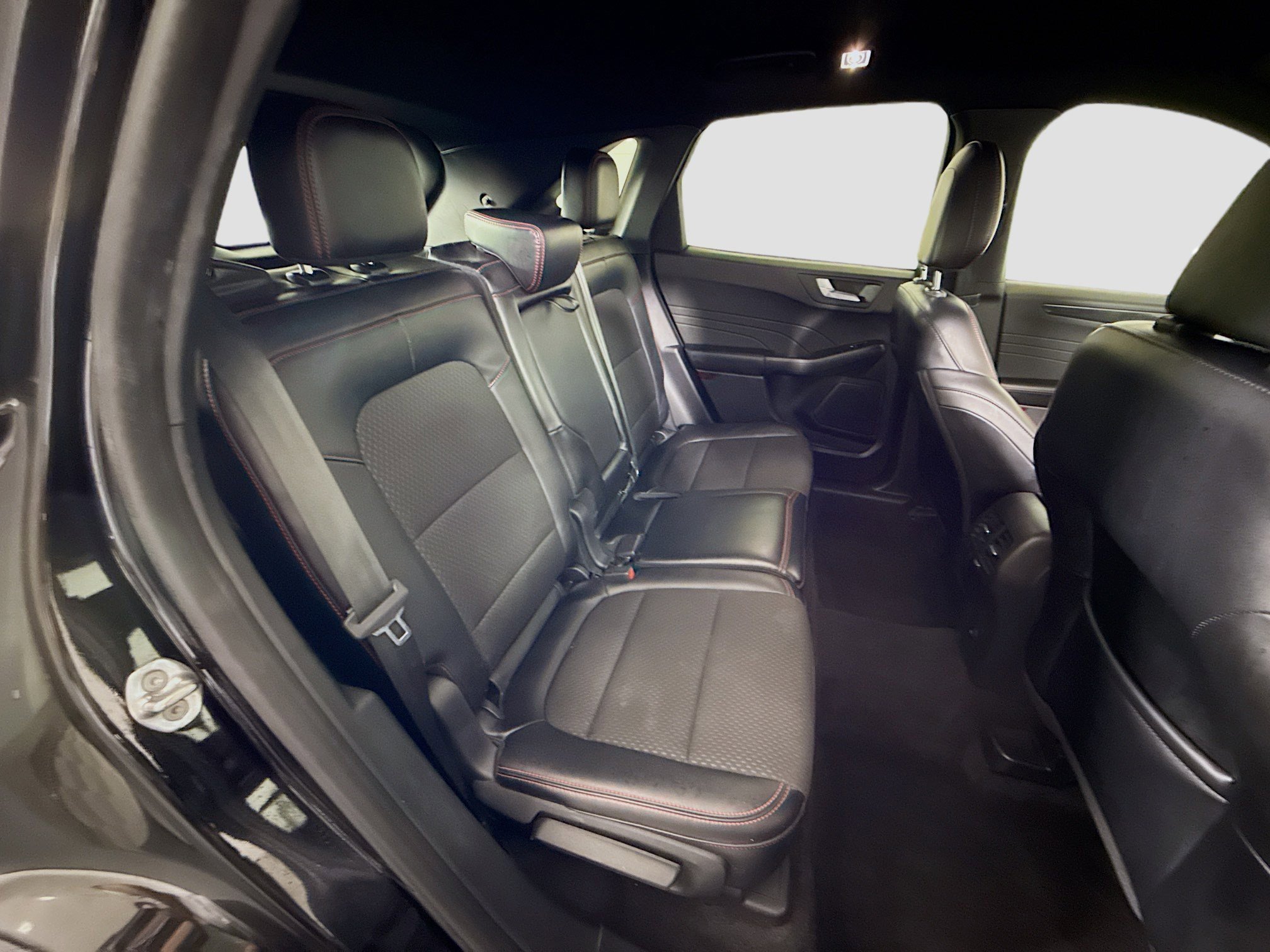 Used 2024 Ford Escape ST-Line image 27