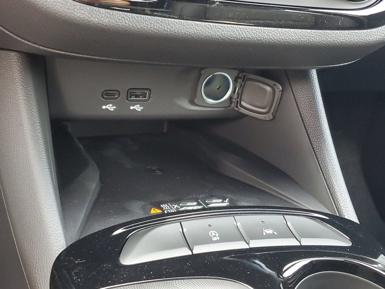 New 2026 Buick Envista Sport Touring w/ Convenience II Package FWD image 23