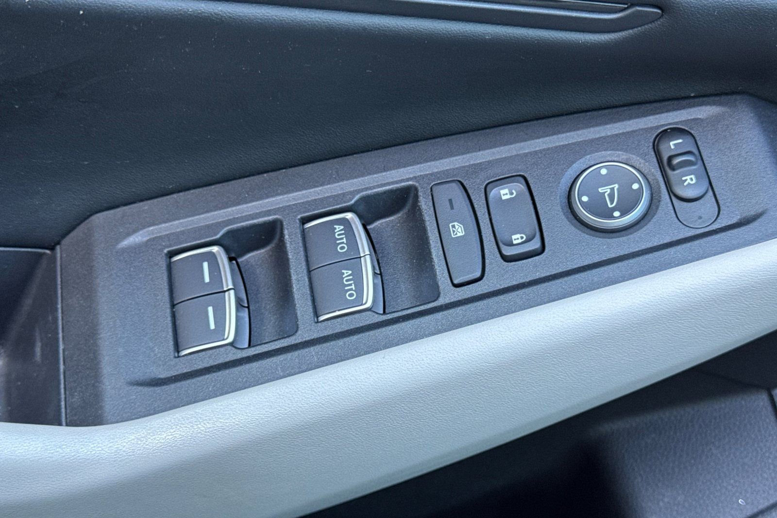 Certified 2024 Honda Accord EX-L image 11