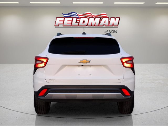Used 2025 Chevrolet Trax LT w/ Driver Confidence Package FWD image 4