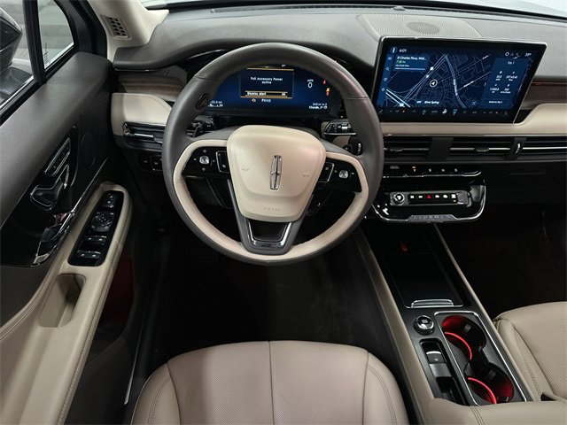 Used 2023 Lincoln Corsair Reserve image 21