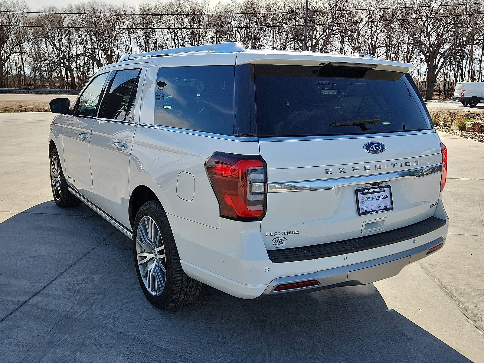 Used 2022 Ford Expedition Max Platinum image 3