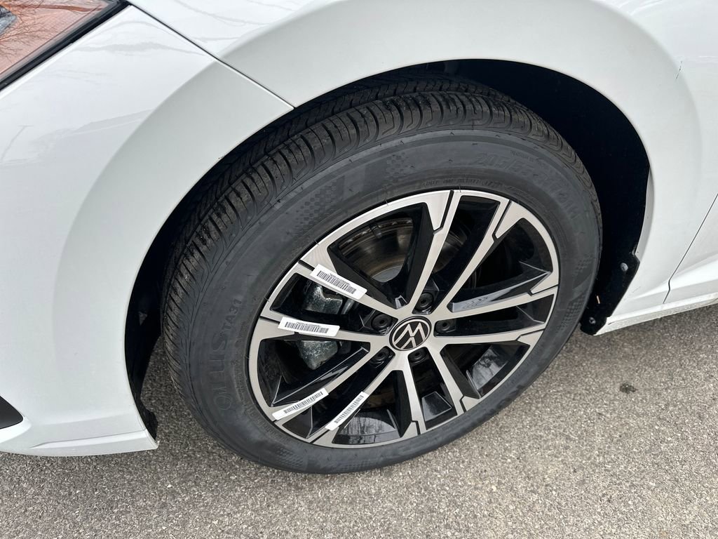 New 2026 Volkswagen Jetta Sport FWD image 2