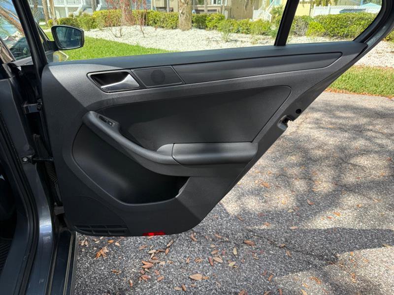 Used 2016 Volkswagen Jetta S FWD image 18