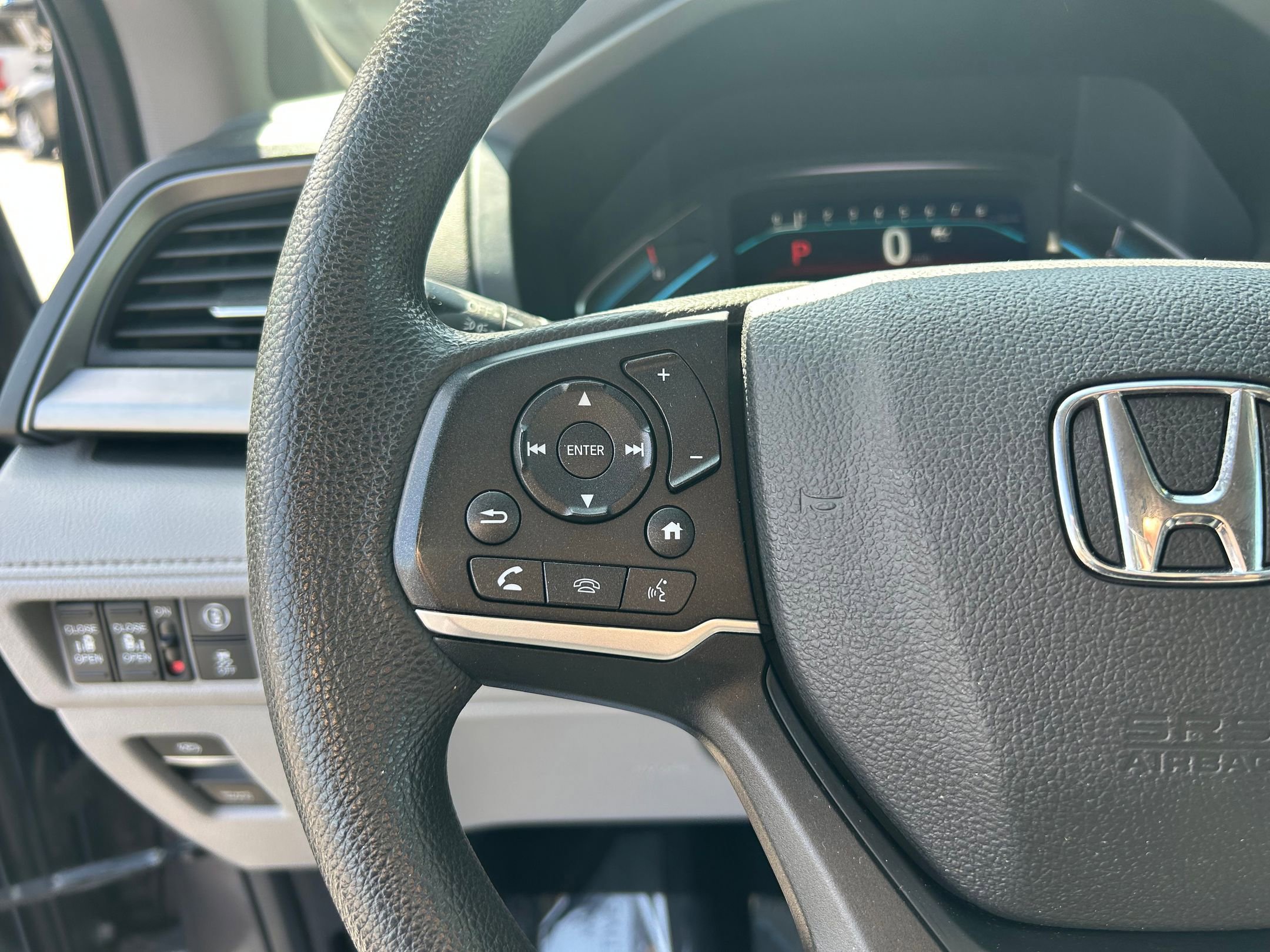 Used 2022 Honda Odyssey EX image 15