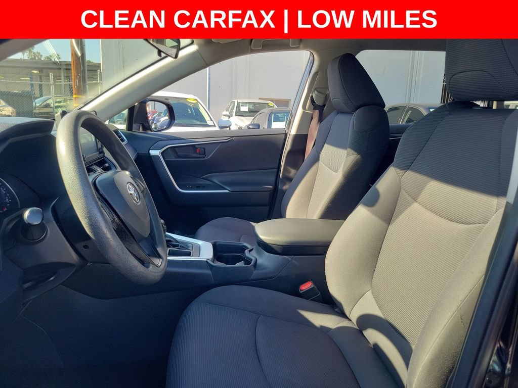 Used 2019 Toyota RAV4 LE w/ Carpet Mat Package FWD image 18