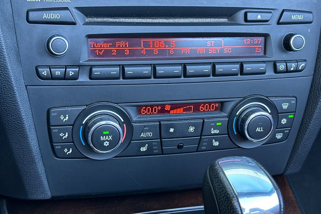 Used 2011 BMW 328i Convertible image 19