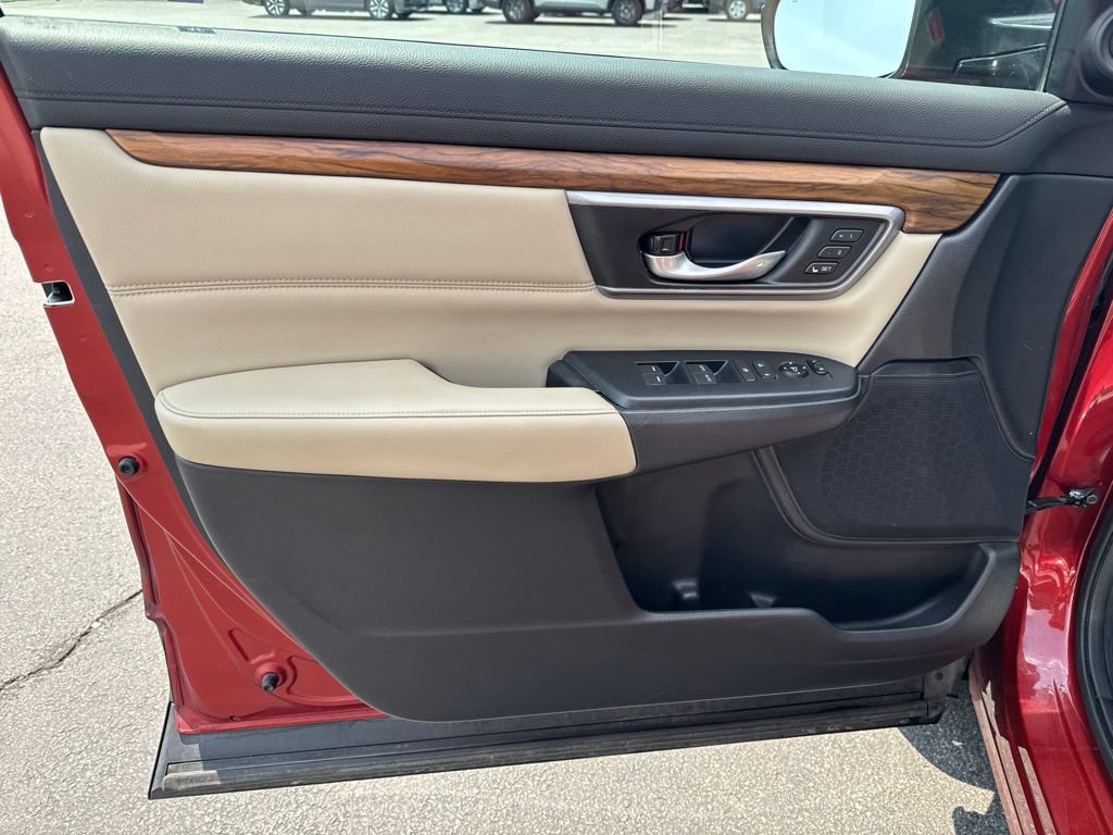 Used 2017 Honda CR-V Touring image 32
