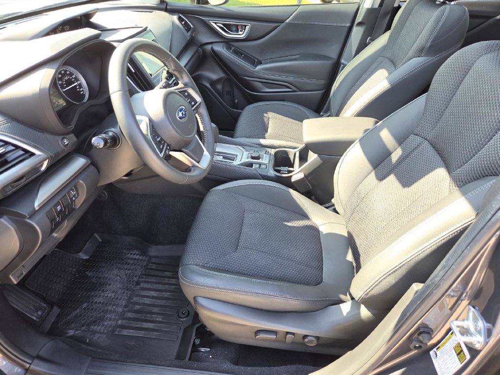 Used 2024 Subaru Forester Premium AWD/4WD image 18