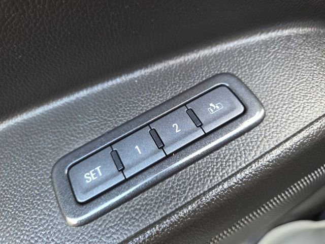 Used 2017 GMC Yukon SLT image 9