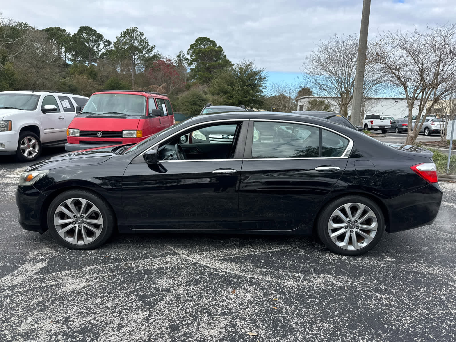 Used 2013 Honda Accord Sport image 2