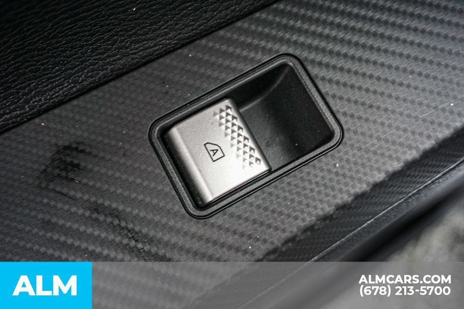 Used 2025 Mitsubishi Outlander SE FWD image 55