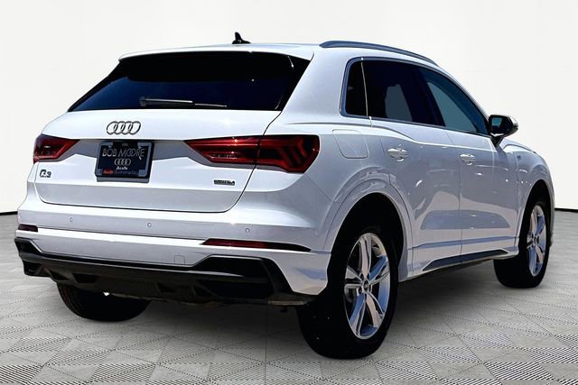 Used 2023 Audi Q3 2.0T Premium w/ Convenience Package AWD/4WD image 2