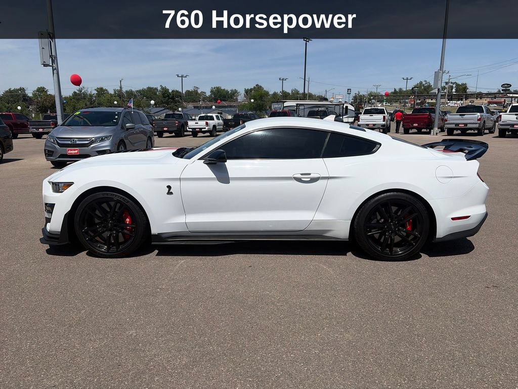 Used 2022 Ford Mustang Shelby GT500 w/ Technology Package RWD image 2