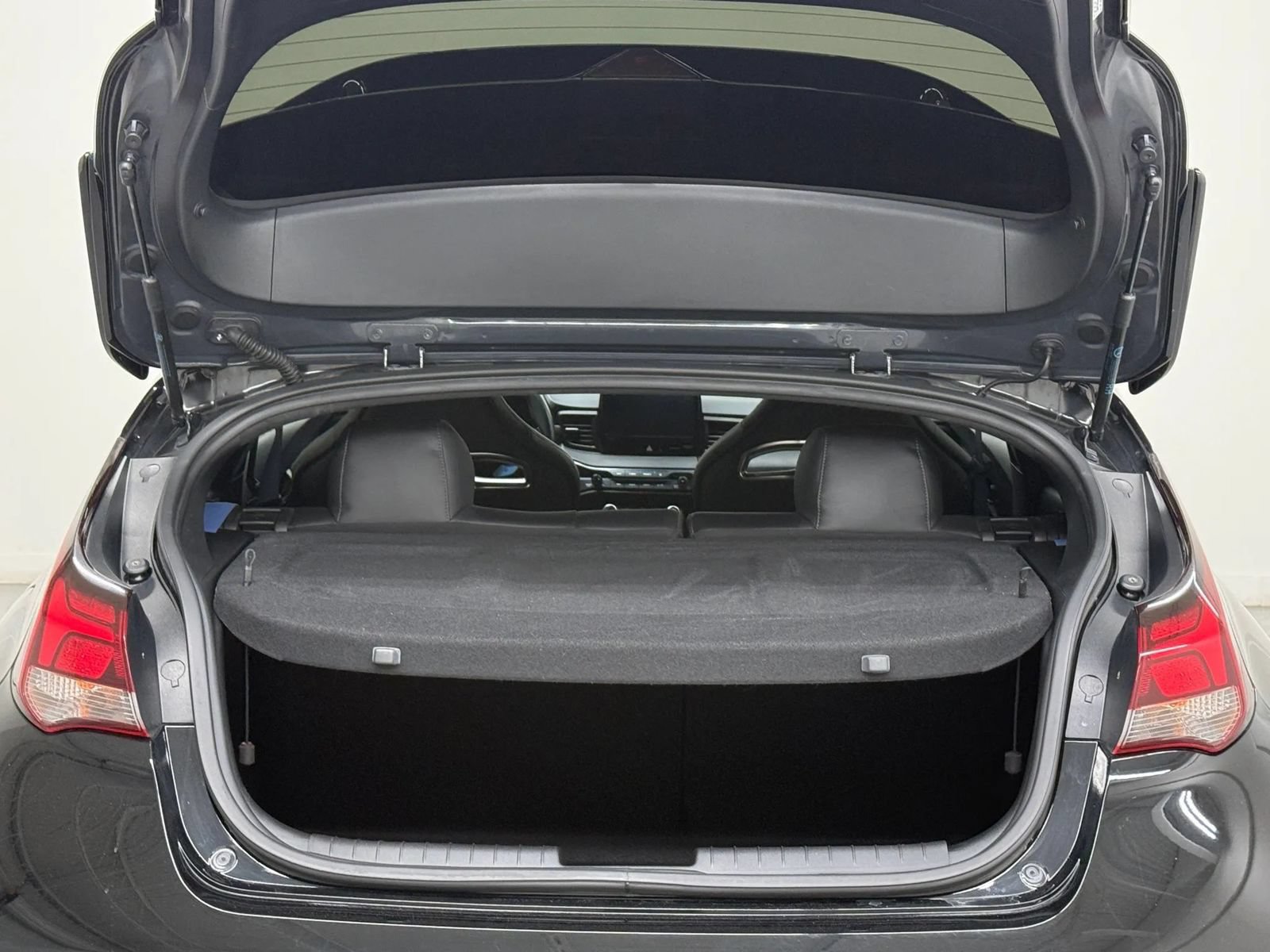 Used 2022 Hyundai Veloster N FWD image 42