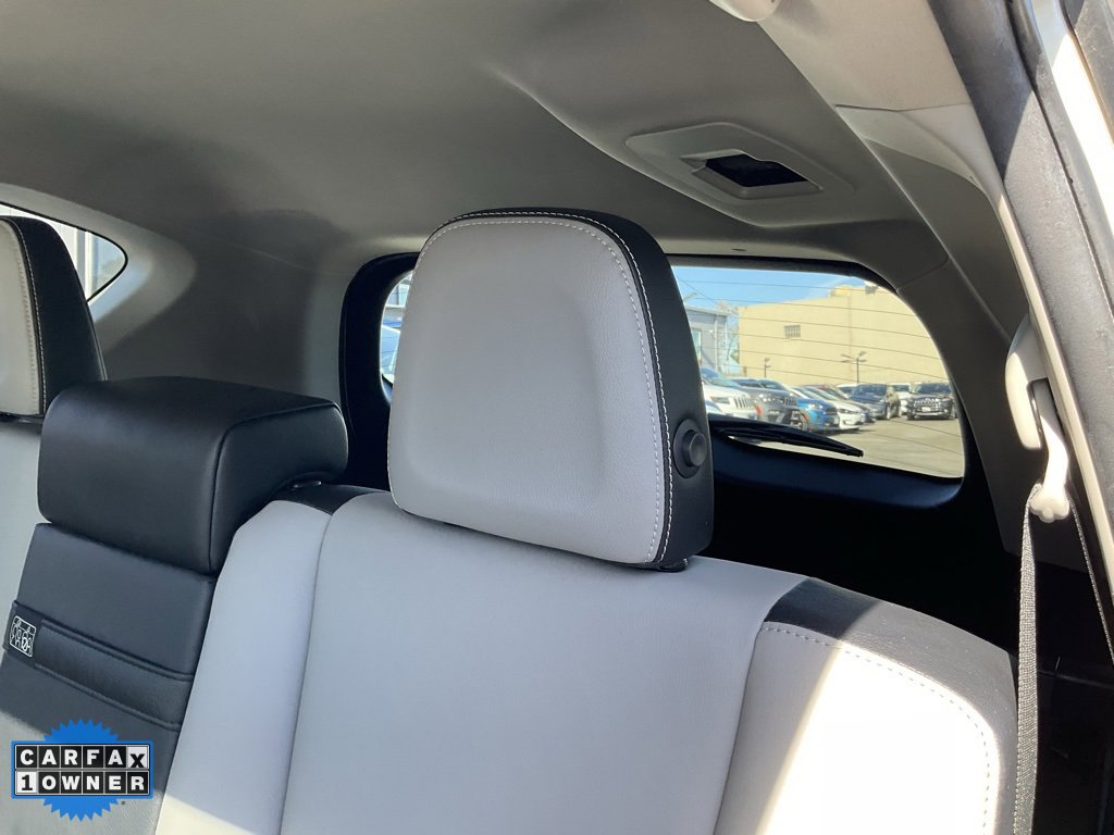 Used 2017 Toyota RAV4 Limited image 32